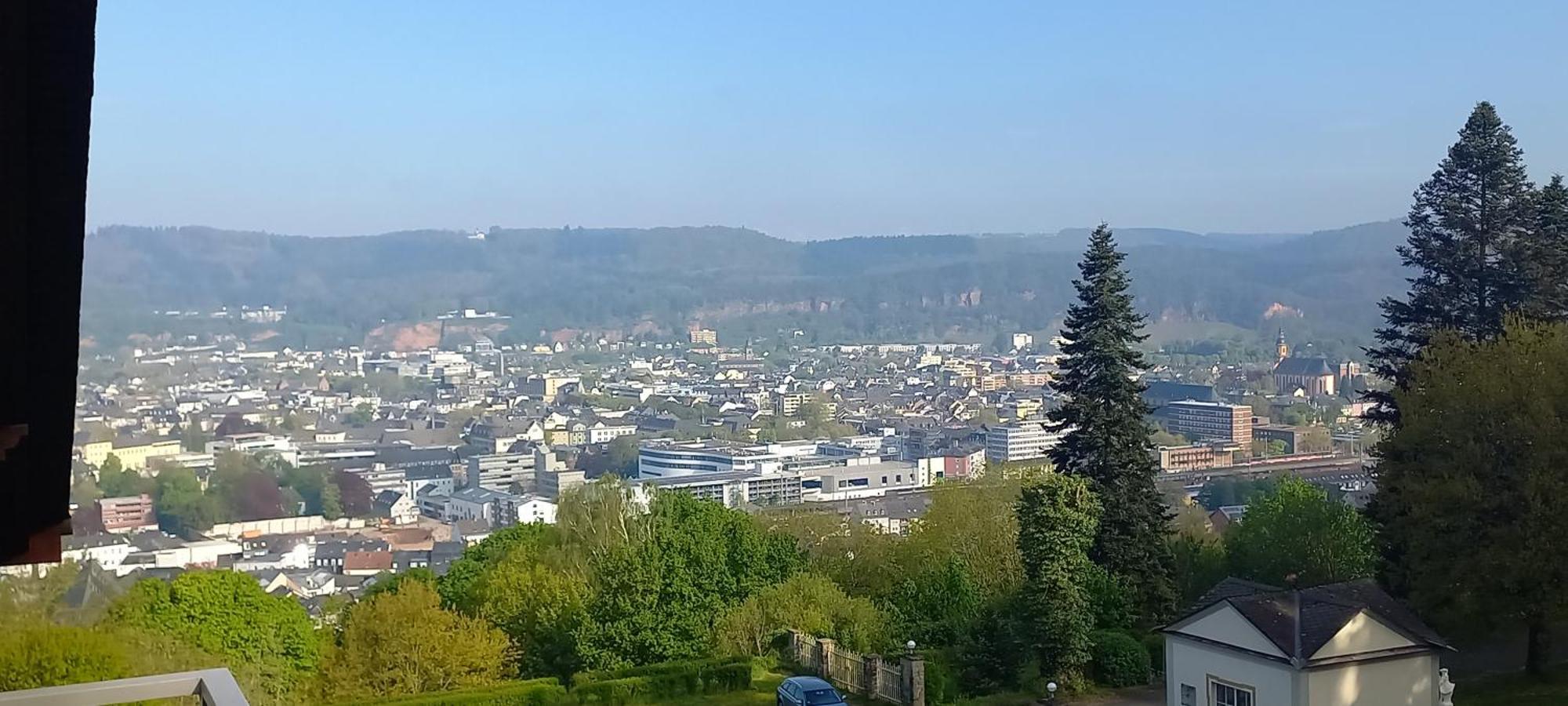 Ferienwohnungen Petrisberg Trier Bilik gambar